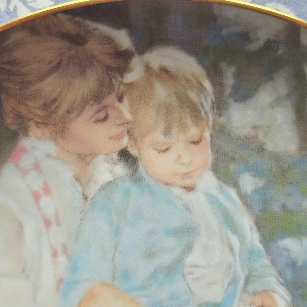 Mother's Helping Hand Limited Collector Plate by The Hamilton  Vinted 1984